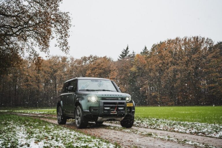 bas4cars  defender field  700h 768x512